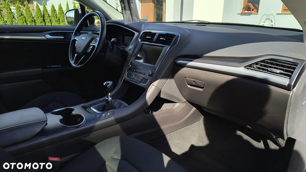 Ford Mondeo - 13