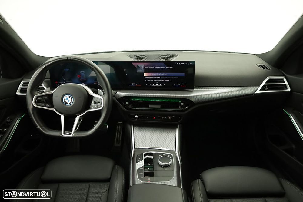 BMW 330 e Edição Desportiva M Auto - 9