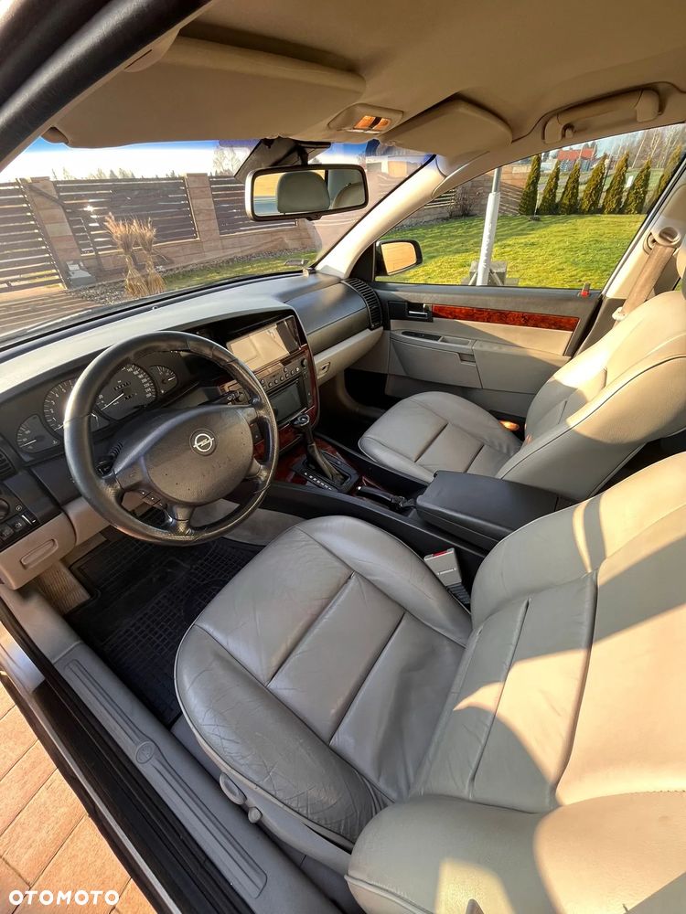 Opel Omega 3.2 Executive - 2