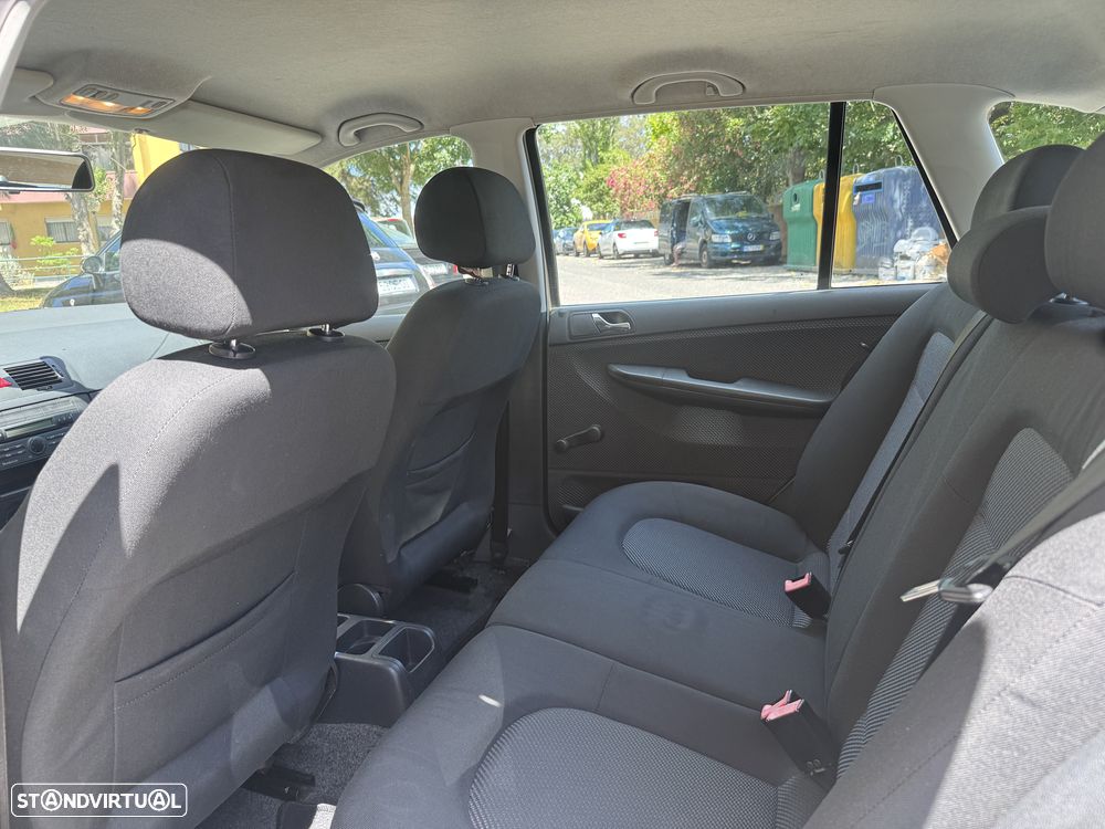 Skoda Fabia Break 1.2 Ambiente - 12