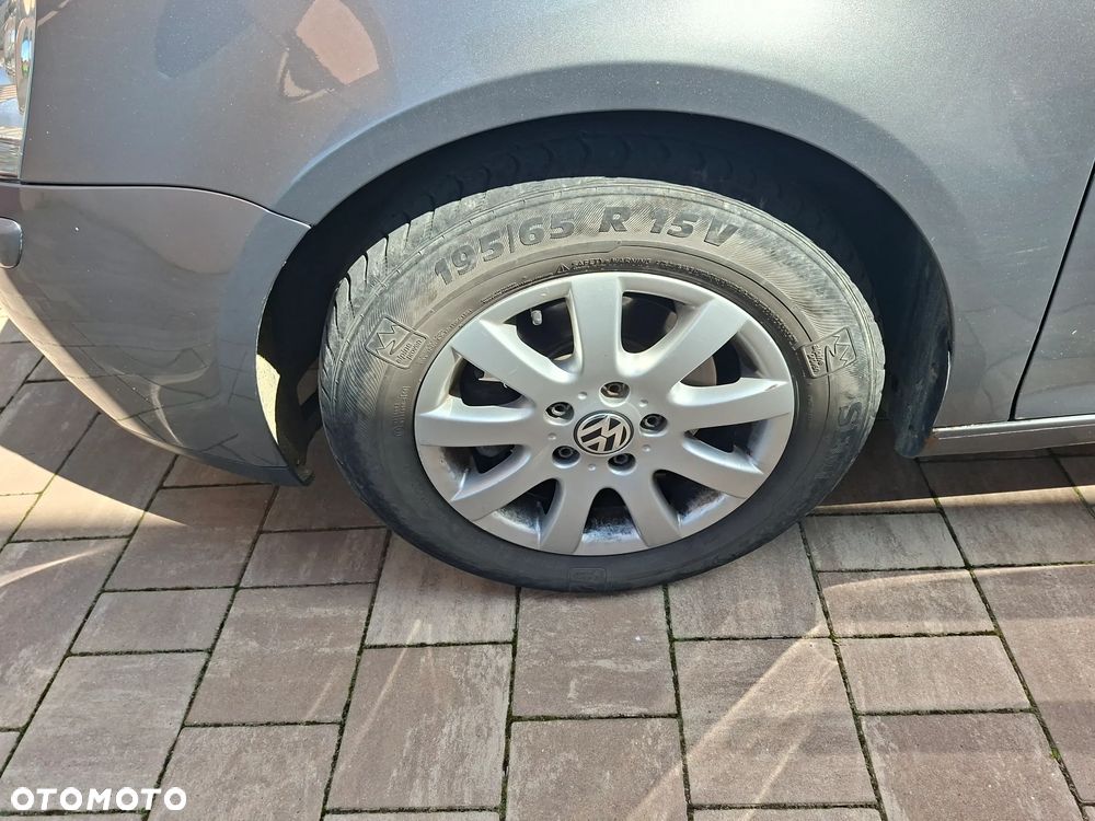 Volkswagen Golf - 6