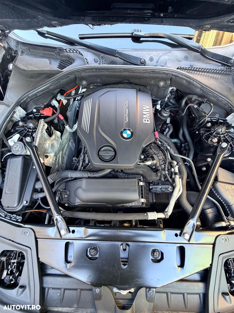 BMW Seria 5 518d Aut. Luxury Line - 14