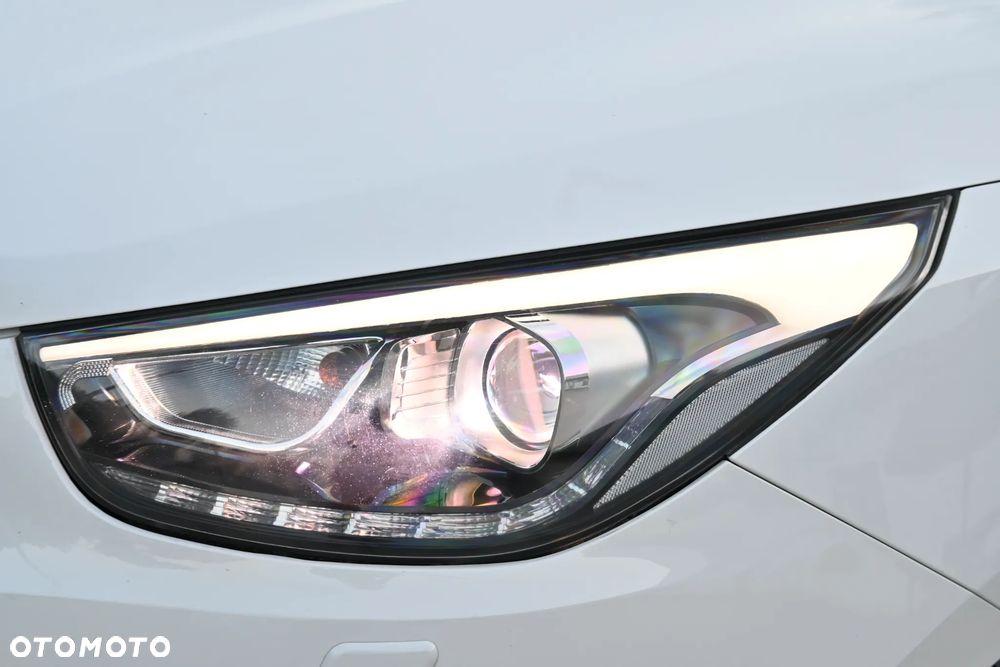 Hyundai ix35 2.0 CRDi 4WD Automatik Premium - 24