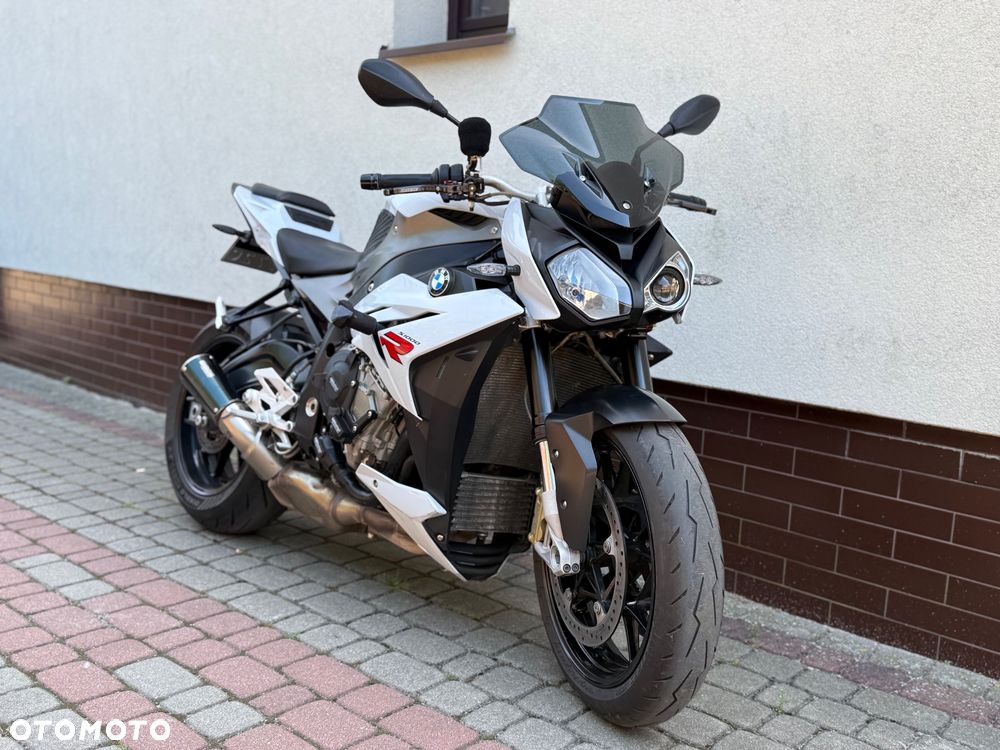 BMW S - 4
