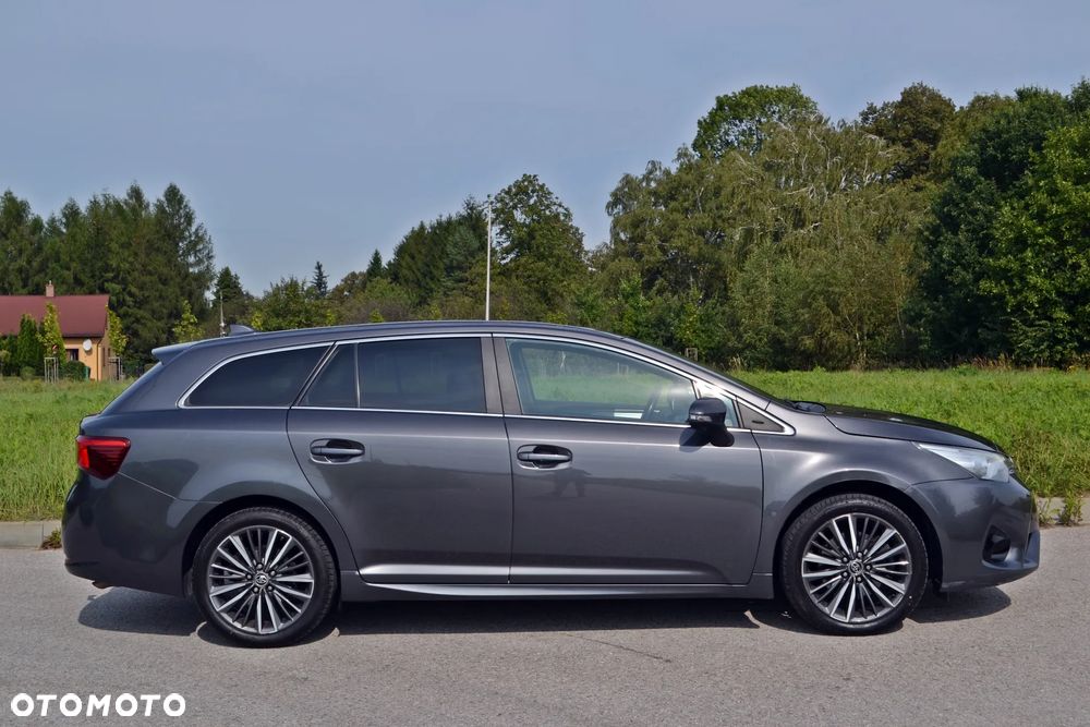 Toyota Avensis 2.0 D-4D Prestige - 6