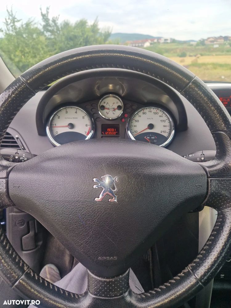 Peugeot 207 1.6E Sport Pack - 6