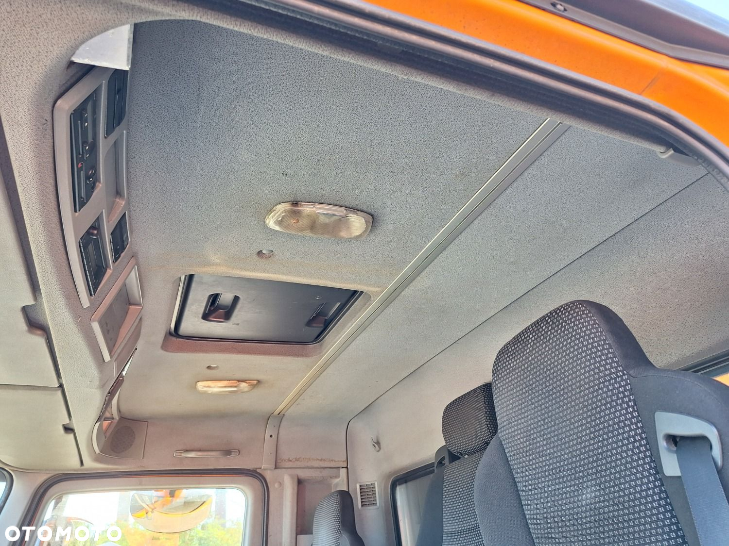 Versalift Actros 1832 L - 18
