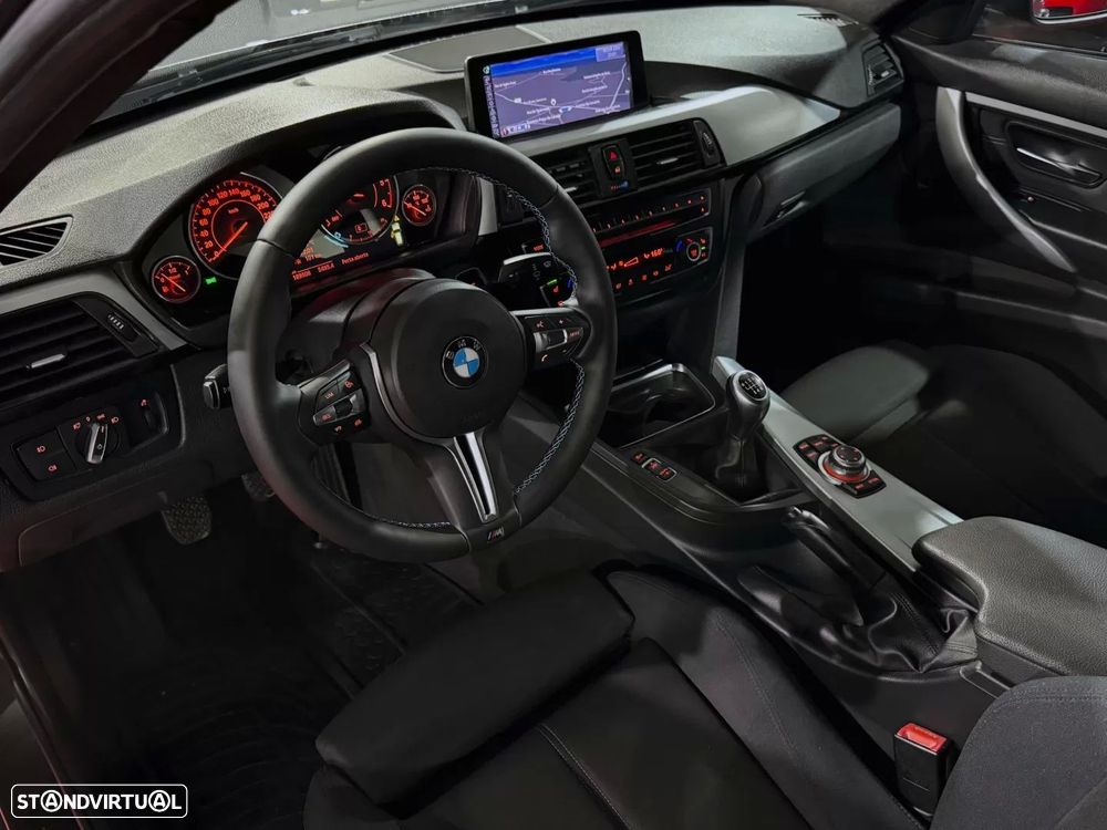 BMW 320 d Sport Line - 7