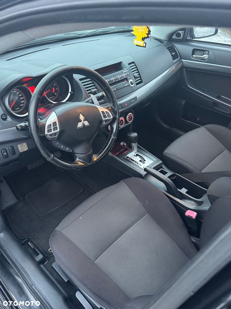 Mitsubishi Lancer 1.8 Intense CVT - 22