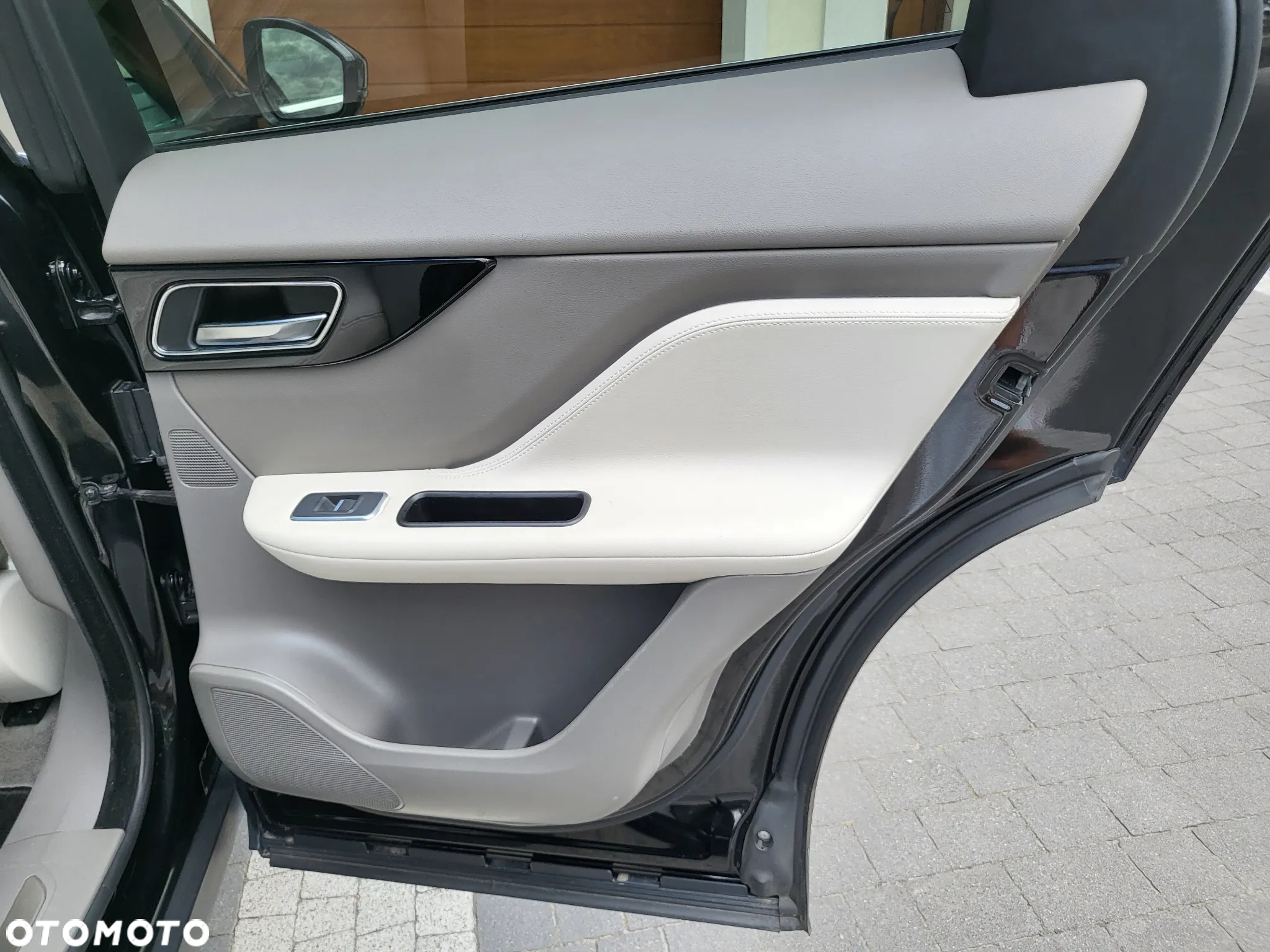 Jaguar F-Pace 2.0 i4D AWD Prestige - 15