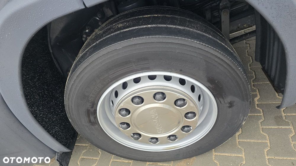Scania P320 Euro 6 6x2 chłodnia izoterma kurierka 20 palet niski przebieg! super stan! rama do zabudowy laweta - 23