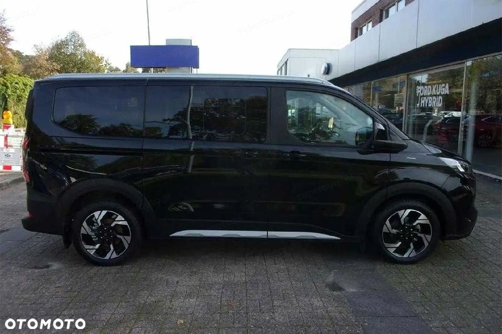 Ford Tourneo Custom - 5