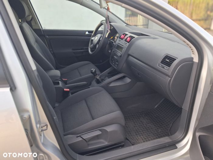 Volkswagen Golf - 9