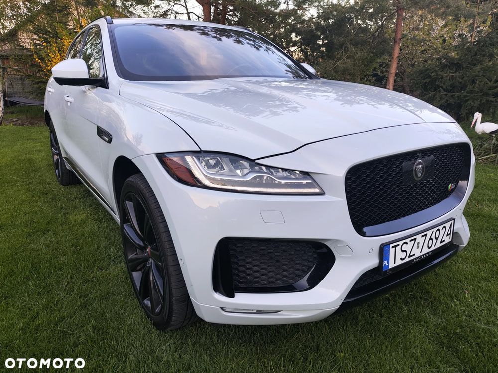 Jaguar F-Pace S AWD - 3