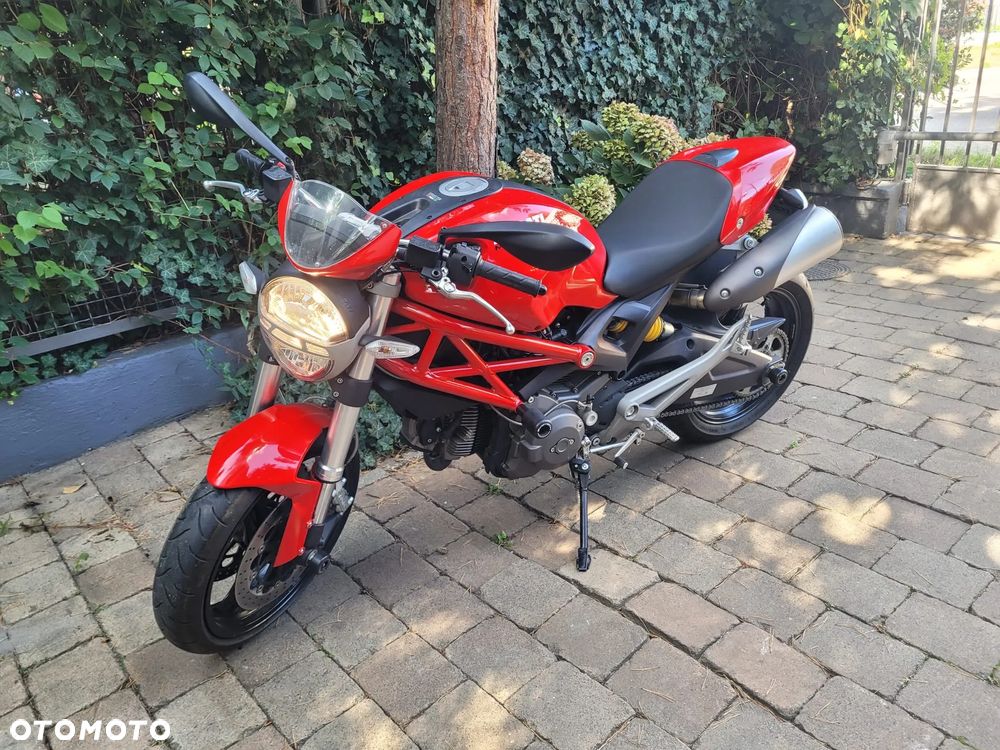 Ducati Monster - 12