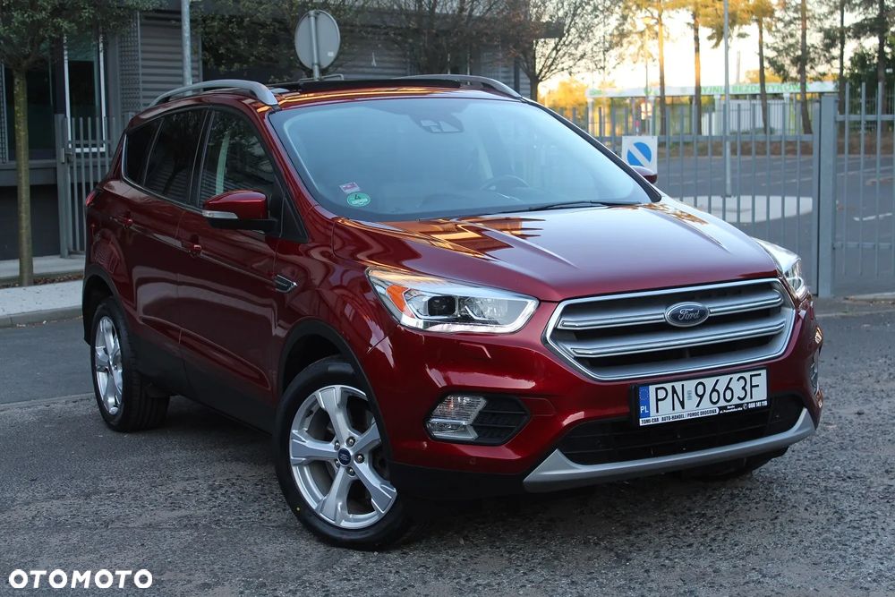 Ford Kuga 2.0 TDCi 2x4 Titanium - 1