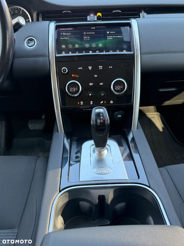Land Rover Discovery Sport - 26