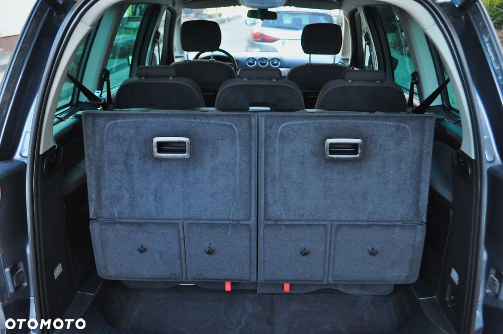 Ford Galaxy 2.0 TDCi Ghia - 9