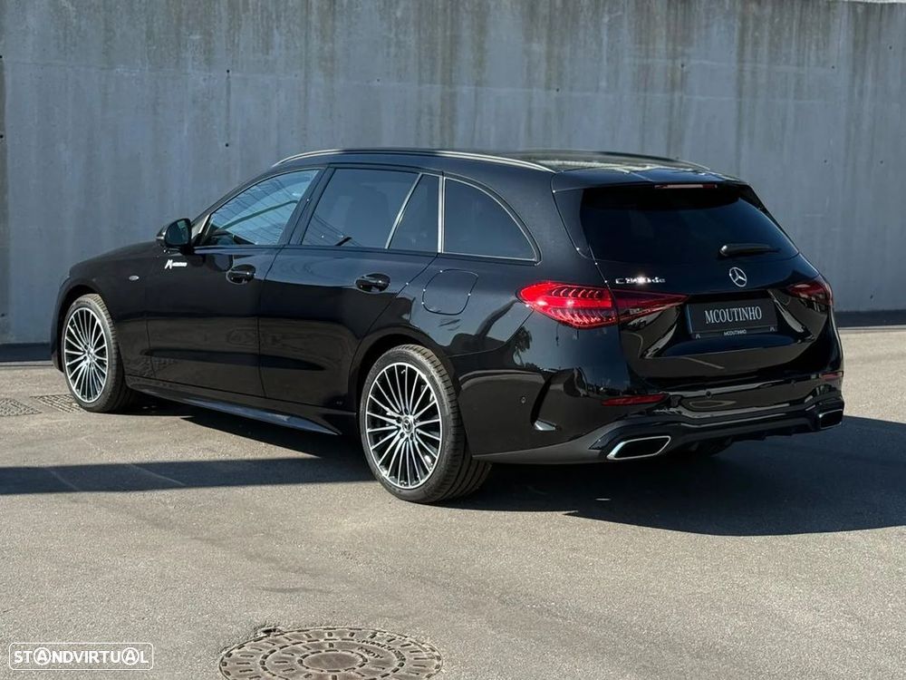 Mercedes-Benz C 300 de AMG Line - 4