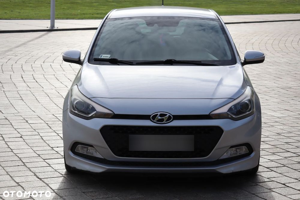 Hyundai i20 1.4 CRDI Comfort - 24
