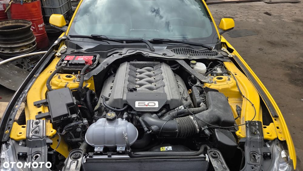 Ford Mustang 5.0 V8 GT - 5