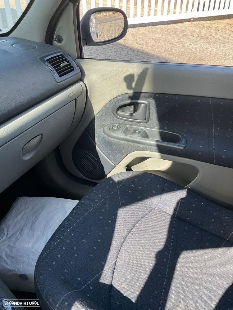 Renault Clio 1.5 dCi Confort Dynamique - 31