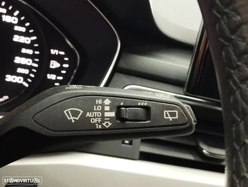 Audi A4 Avant 30 TDI S tronic - 22