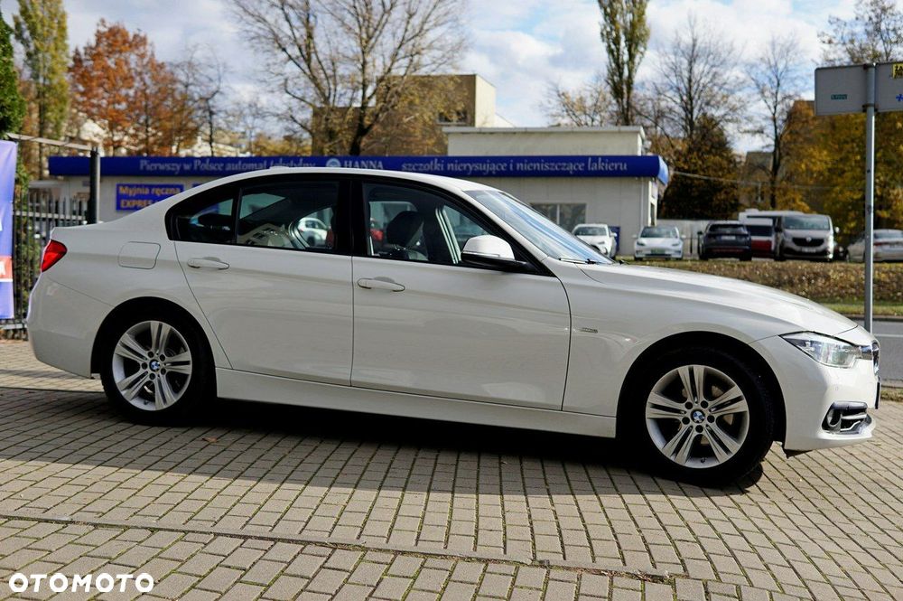 BMW Seria 3 318i Sport Line - 4