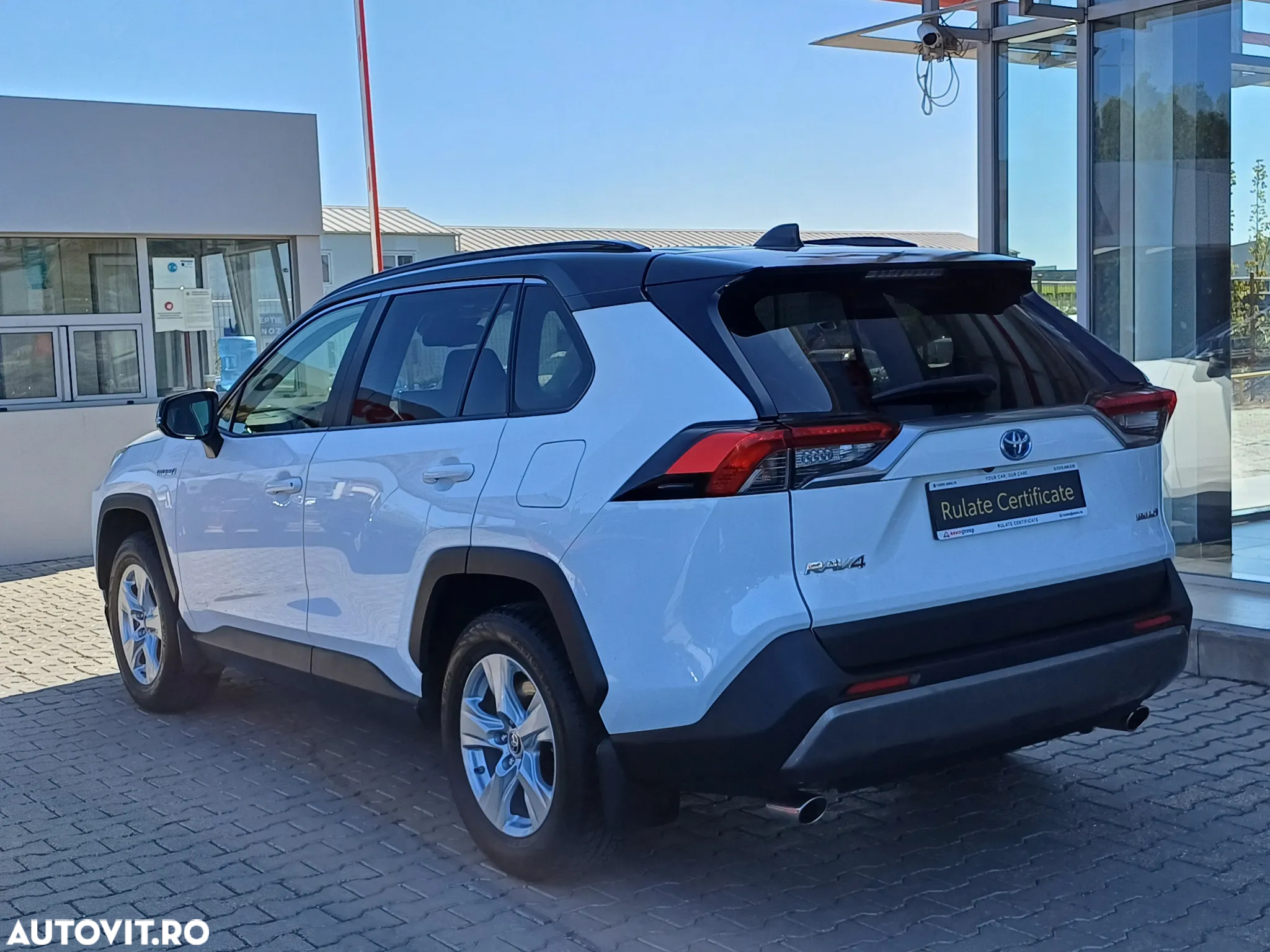 Toyota RAV4 2.5 Hybrid VVT-iE 4x2 Dynamic - 4