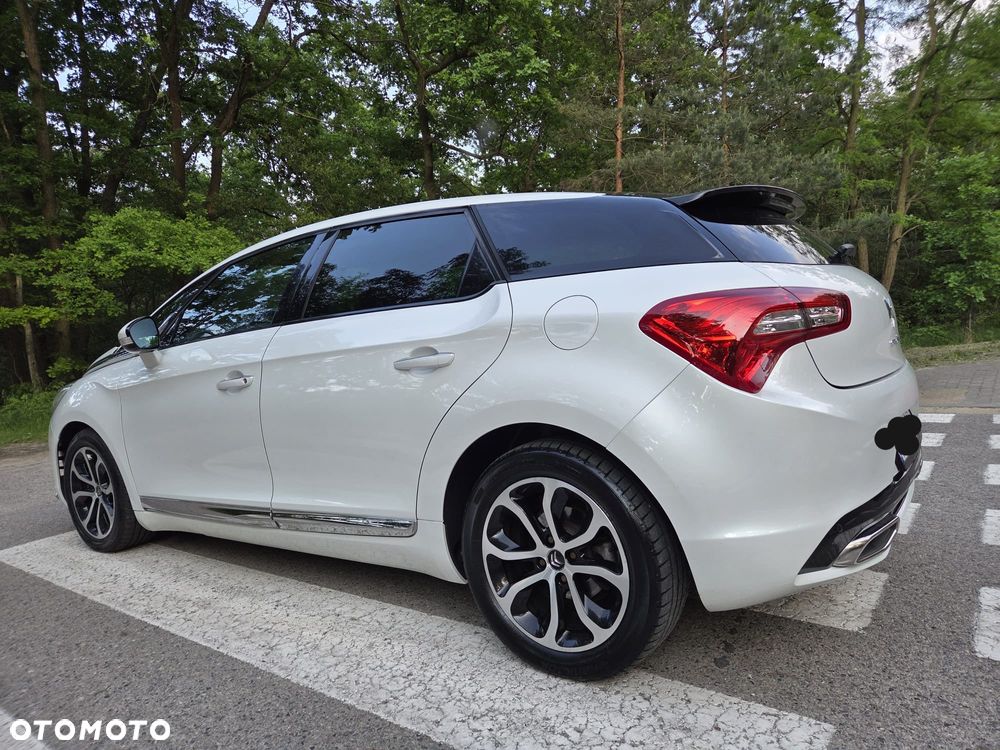 Citroën DS5 1.6 e-HDi Chic MCP - 6