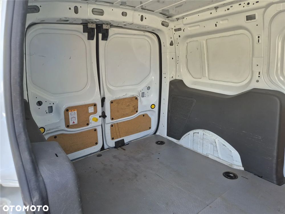 Ford Transit Connect - 18