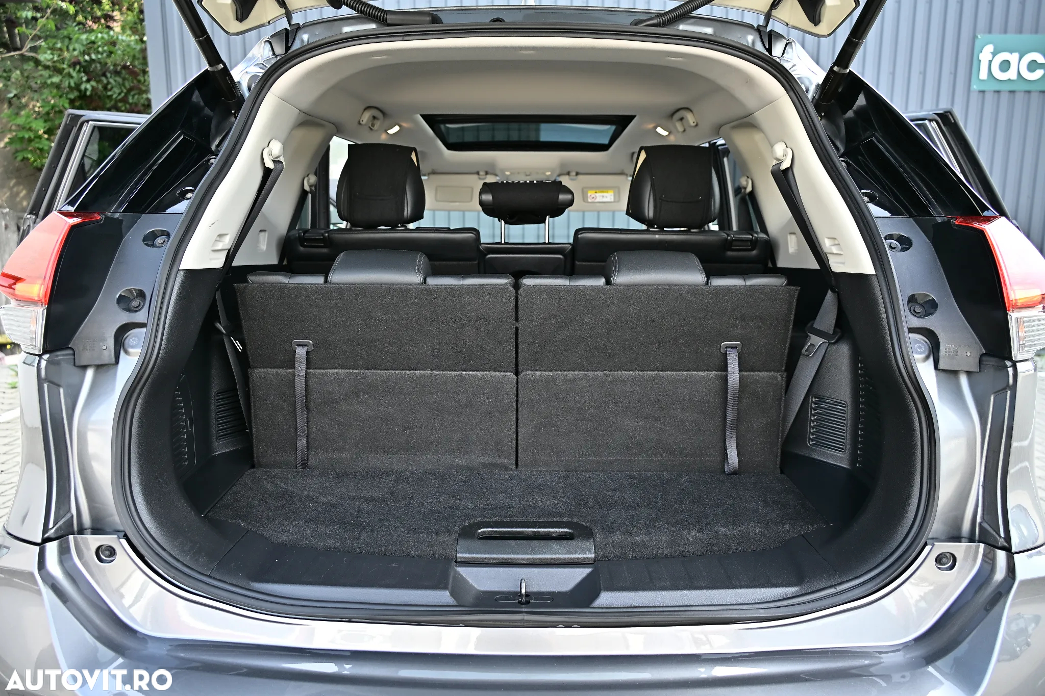 Nissan X-Trail 1.6 dCi ALL-MODE 4x4i Tekna - 17
