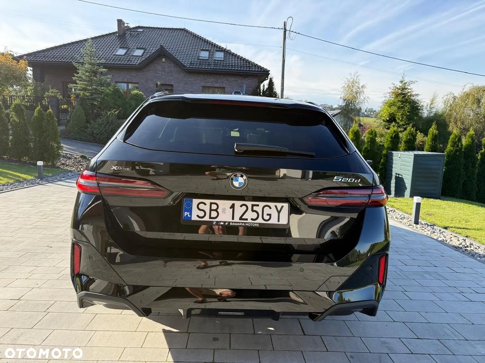 BMW Seria 5 520d xDrive mHEV M Sport - 4