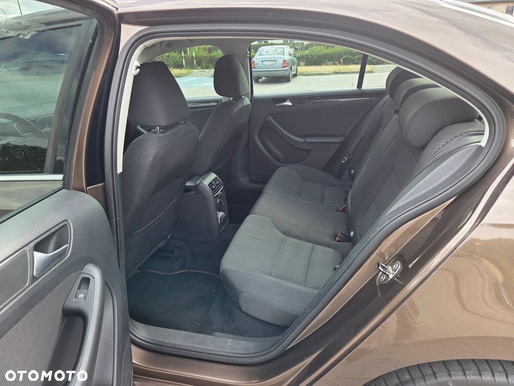 Volkswagen Jetta 1.2 TSI Comfortline - 22