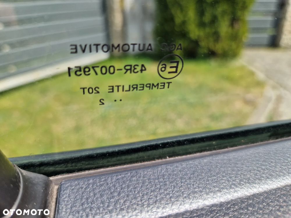 Toyota Yaris 1.5 VVT-i Style - 18