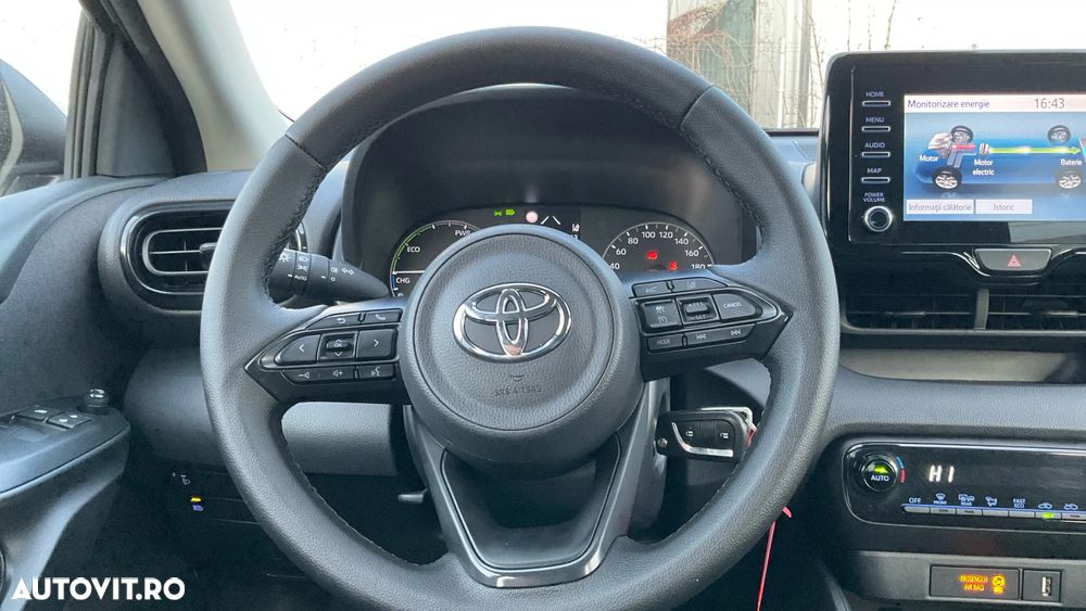 Toyota Yaris 1.5 VVT-i HSD Eco - 16