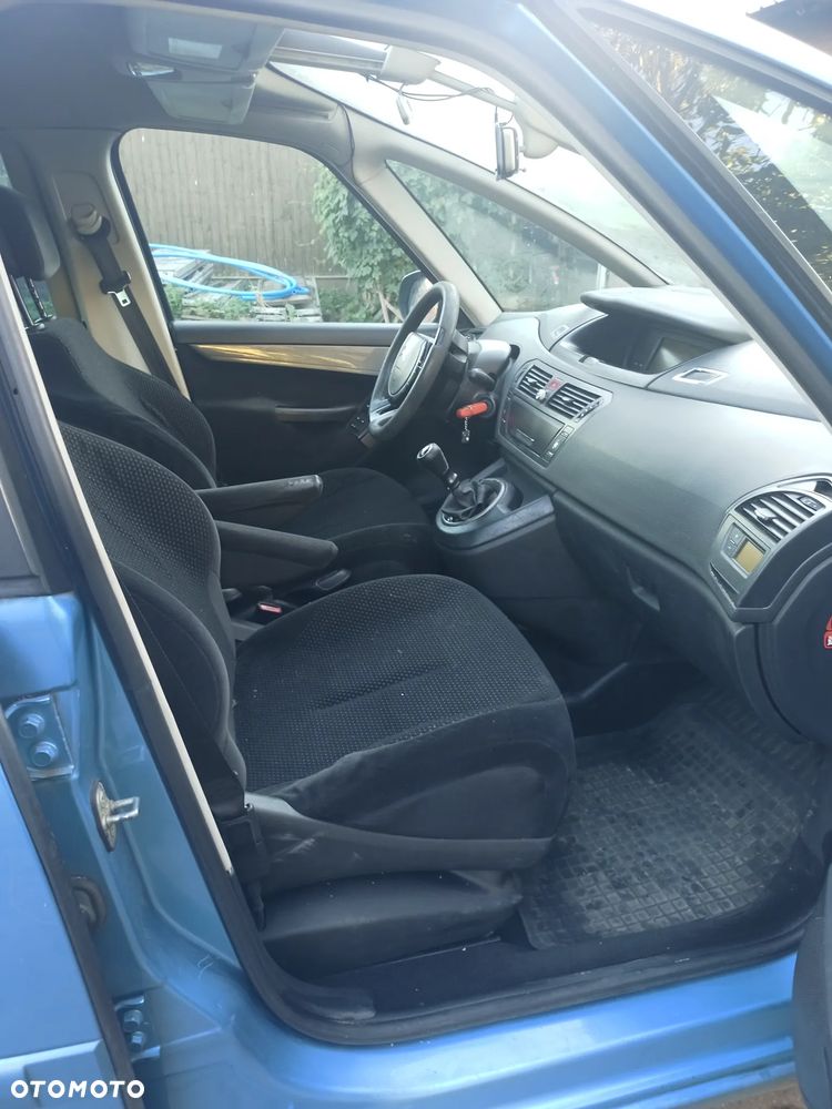Citroën C4 1.6 HDi Impress - 10