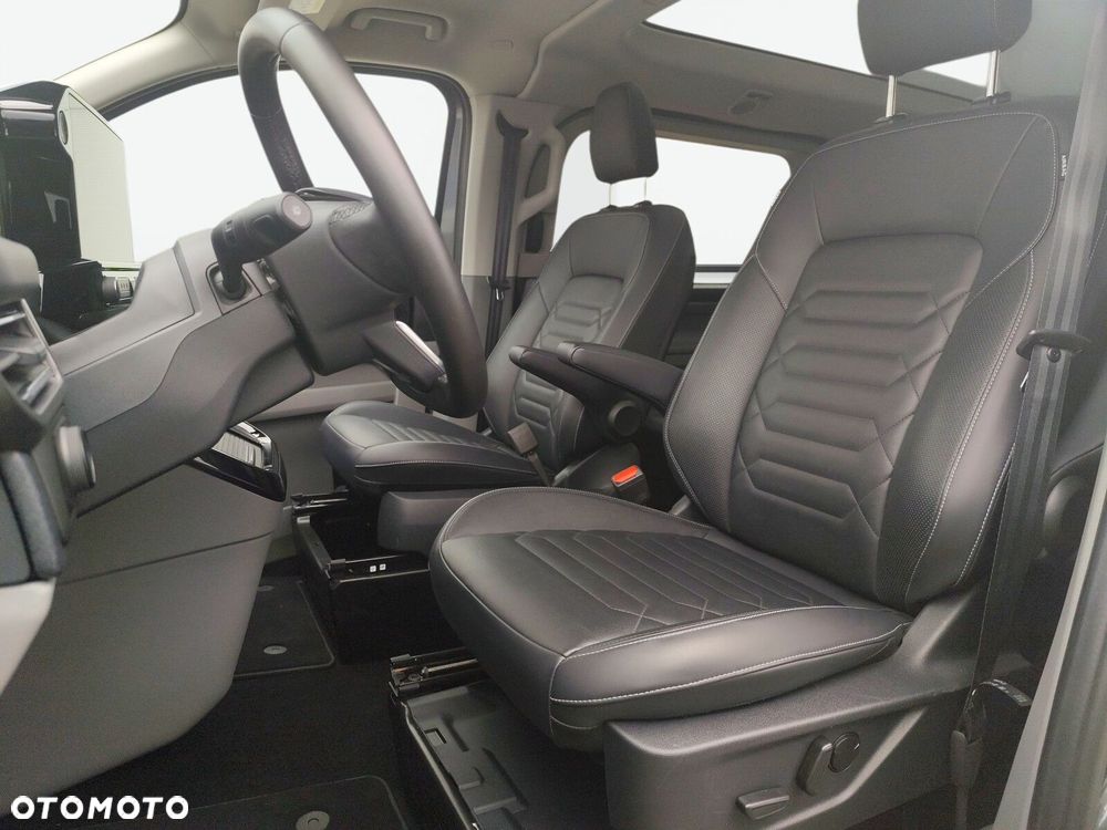 Ford Tourneo Custom - 10