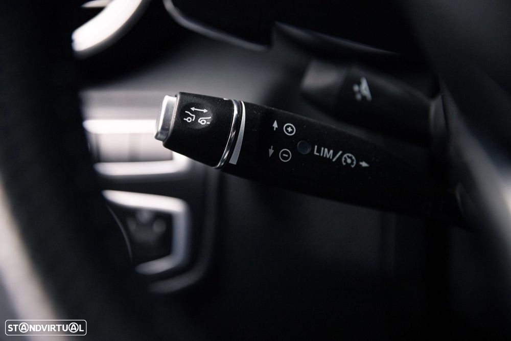 Mercedes-Benz GLC 350 e 4Matic 7G-TRONIC AMG Line - 34