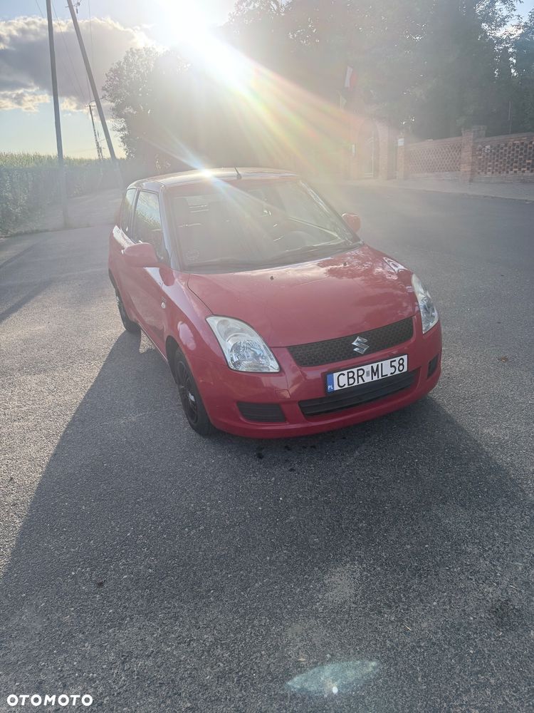 Suzuki Swift - 1