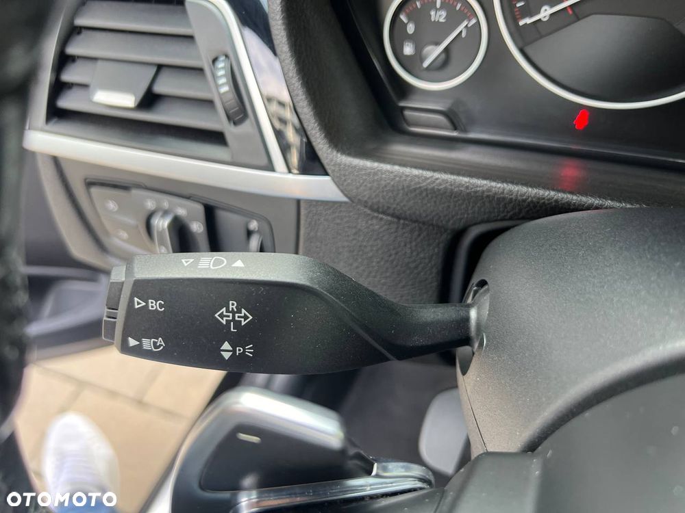 BMW Seria 3 - 30