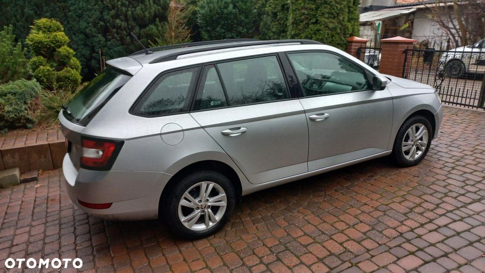 Skoda Fabia 1.0 TSI Ambition - 38