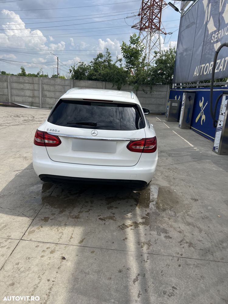 Mercedes-Benz C - 7