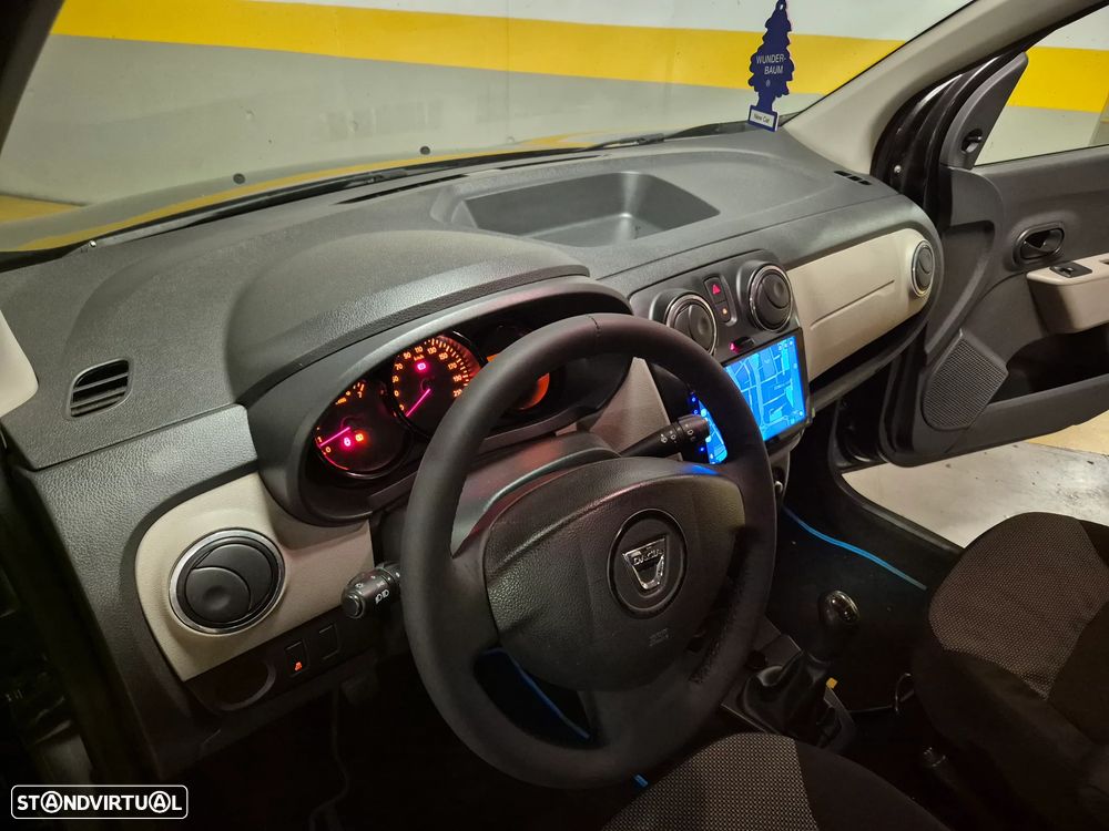 Dacia Lodgy 1.2 TCe Confort 7L - 45