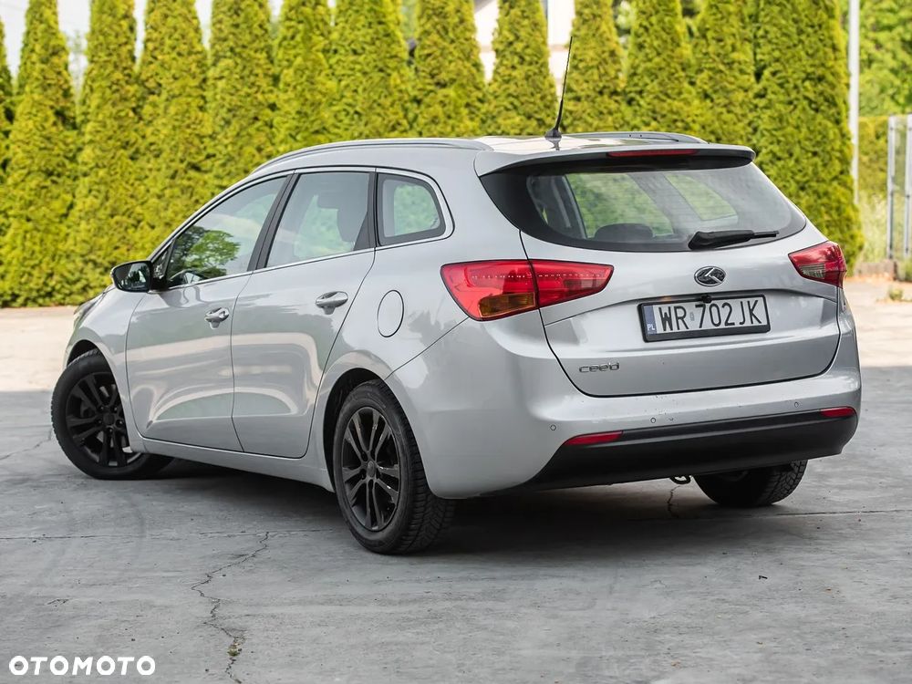 Kia Ceed 1.6 CRDi 128 Spirit - 3