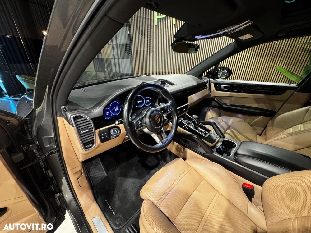 Porsche Cayenne Standard - 20
