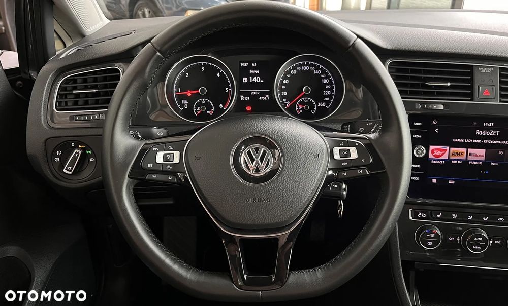 Volkswagen Golf - 12