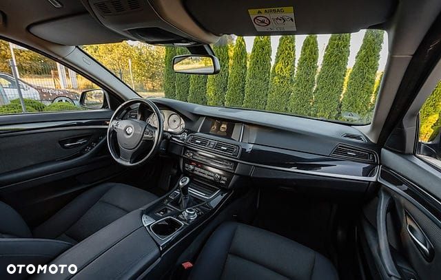 BMW Seria 5 525d - 20