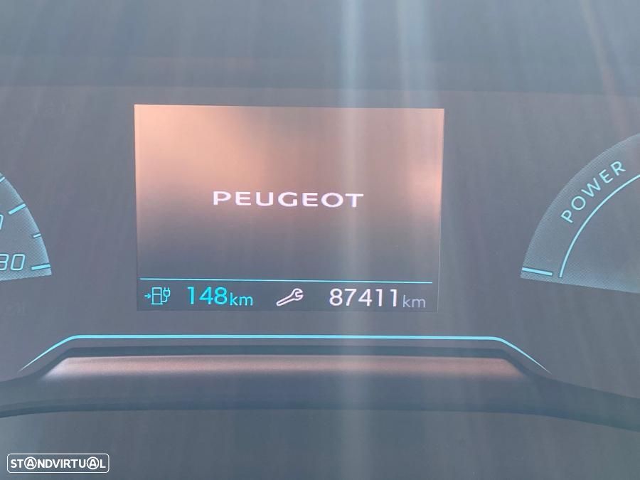 Peugeot e-2008 50 kWh SE Style - 11