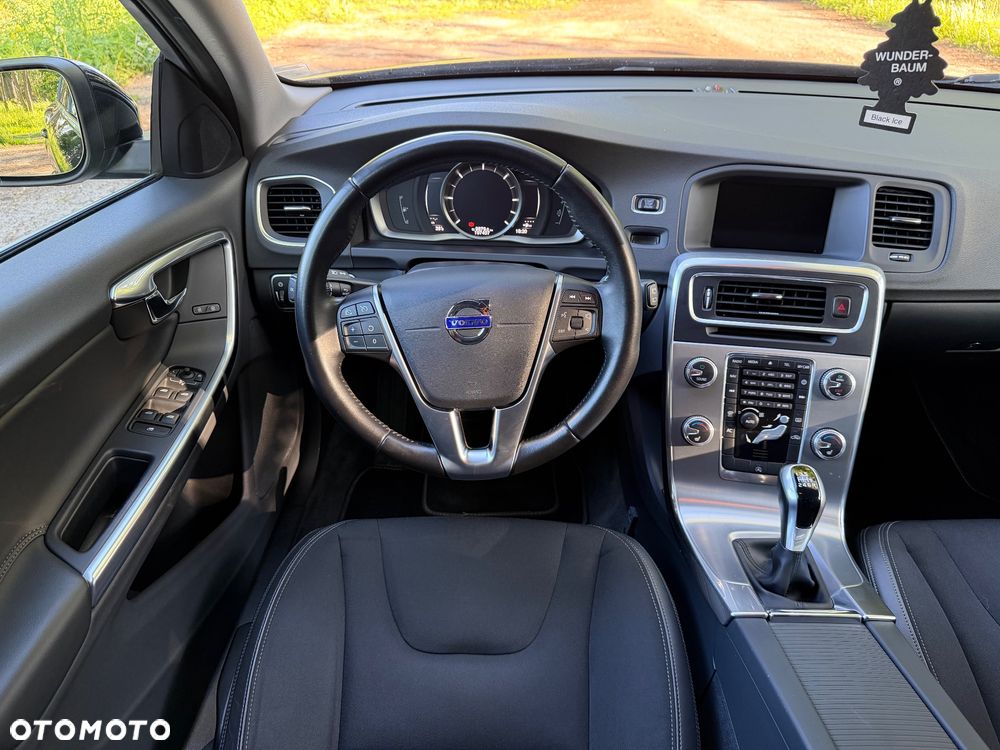 Volvo V60 D2 Drive-E Dynamic Edition (Momentum) - 32